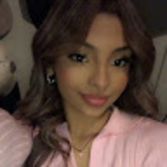 Meet your Posher, Nivea - Picture 1 of 1